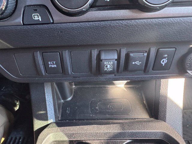 Certified 2023 Toyota Tacoma TRD Off-Road AWD/4WD image 25