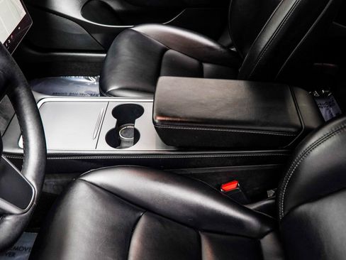 Used 2021 Tesla Model 3 Performance image 17