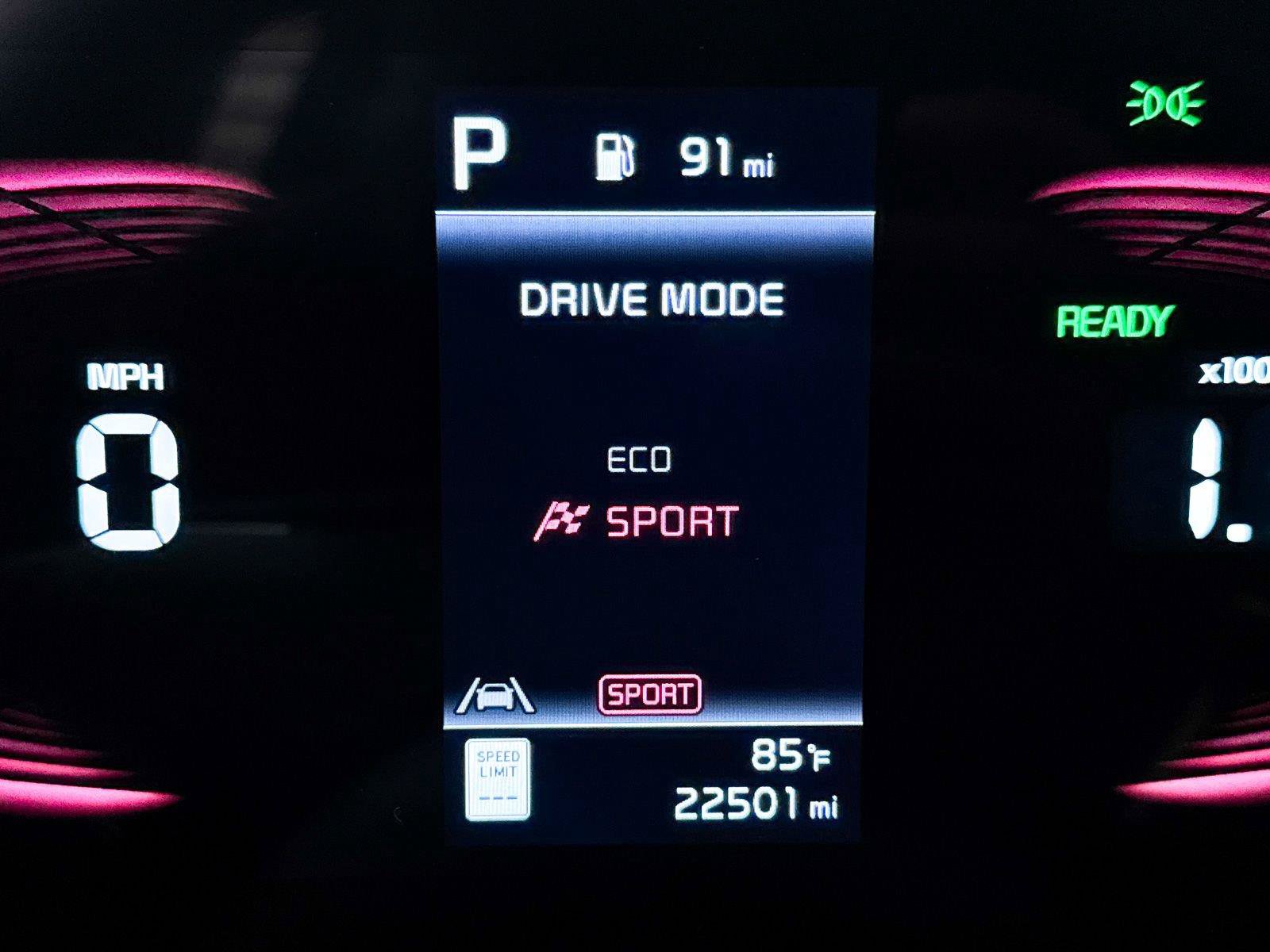 Used 2023 Kia Niro EX Touring FWD image 11