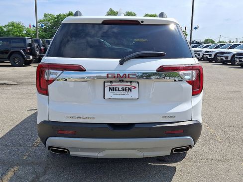 Used 2023 GMC Acadia SLT w/ Preferred Package AWD/4WD image 23