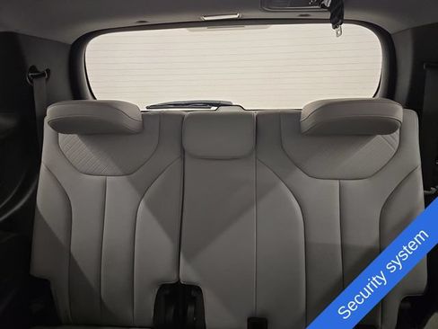 Used 2025 Hyundai Palisade SEL AWD/4WD image 18