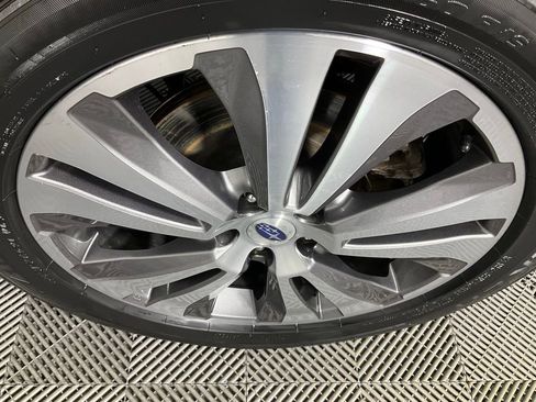 Used 2022 Subaru Ascent Touring image 10