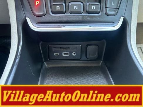 Used 2018 GMC Terrain Denali w/ Advanced Safety Package AWD/4WD image 25