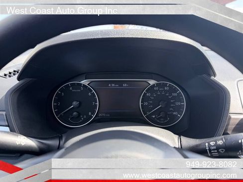 Used 2025 Nissan Altima 2.5 SV FWD image 13