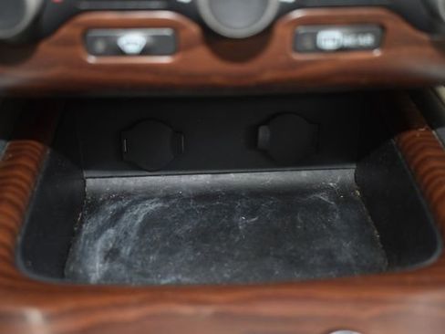 Used 2017 Nissan Pathfinder Platinum w/ Family Entertainment Package image 35