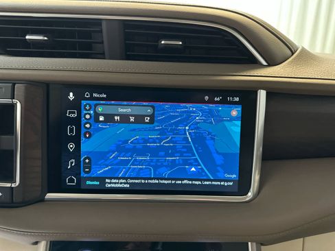 Used 2022 GMC Yukon XL Denali image 15