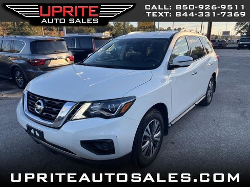 Used 2020 Nissan Pathfinder S image 1