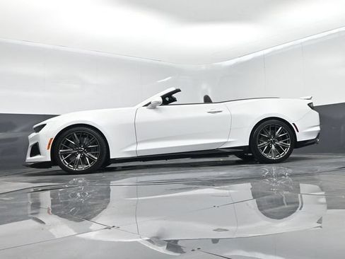 Used 2022 Chevrolet Camaro ZL1 RWD image 48