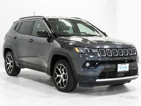 Used 2024 Jeep Compass Limited AWD/4WD image 6