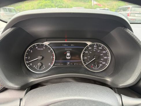 Used 2024 Nissan Sentra SV FWD image 16