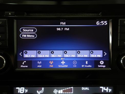 Used 2018 Nissan Rogue SV image 20