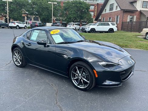 Used 2019 MAZDA MX-5 Miata RF Grand Touring RWD image 9