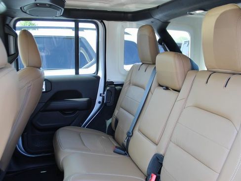 Used 2022 Jeep Wrangler Unlimited Sahara w/ Cold Weather Group image 25