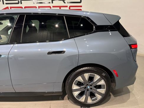 Used 2026 BMW iX xDrive60 w/ Premium Package image 6