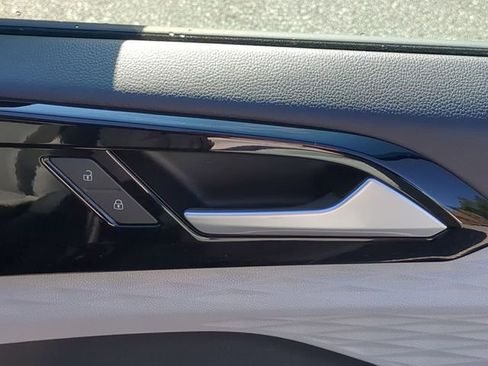 Used 2024 Volkswagen Taos S image 36