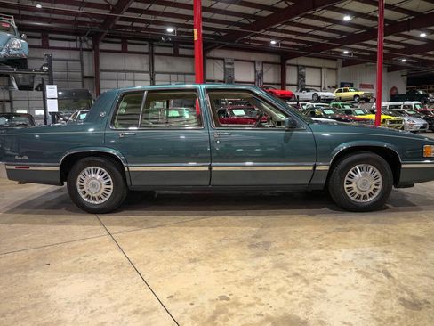 Used 1992 Cadillac De Ville Sedan FWD image 10