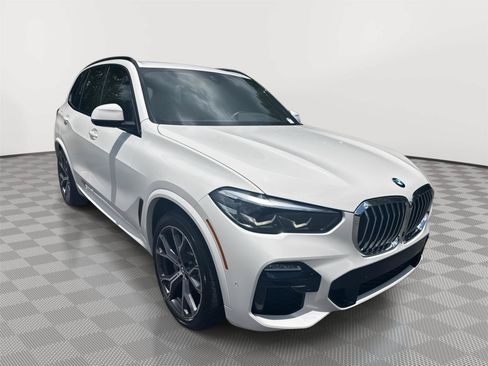 Used 2019 BMW X5 xDrive40i w/ M Sport Package AWD/4WD image 4