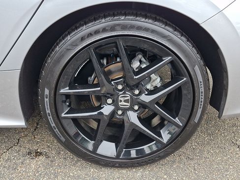 Used 2023 Honda Civic Sport image 8