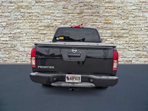 Used 2017 Nissan Frontier S RWD image 6