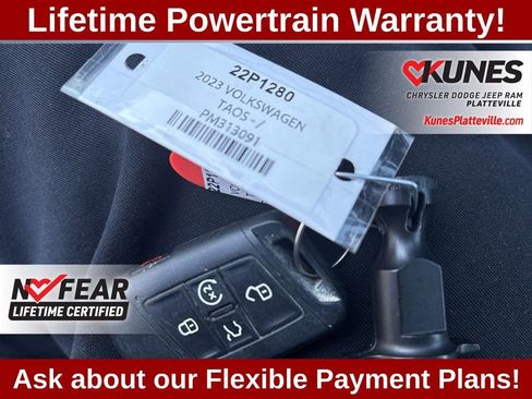 Used 2023 Volkswagen Taos SEL image 27