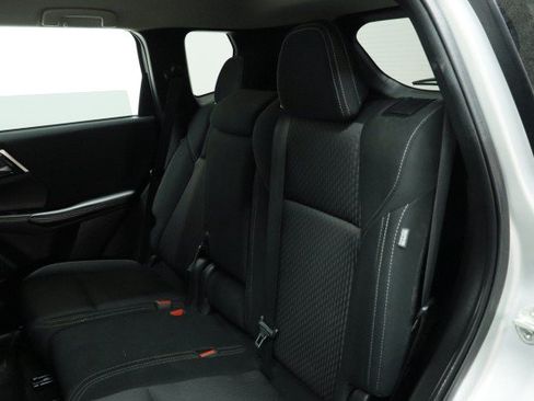 Used 2023 Mitsubishi Outlander ES FWD image 27