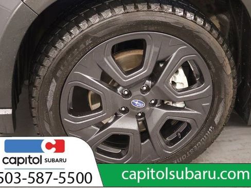 Used 2024 Subaru Ascent Onyx Edition image 8