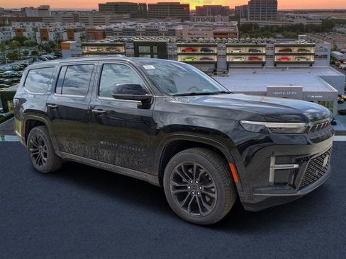New 2026 Jeep Grand Wagoneer Summit w/ Premium Group III AWD/4WD image 1
