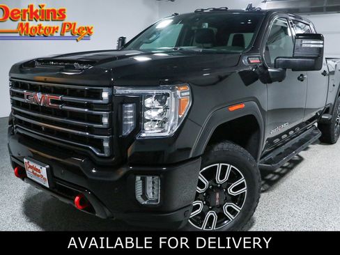 Used 2022 GMC Sierra 2500 AT4 w/ AT4 Preferred Package AWD/4WD image 1