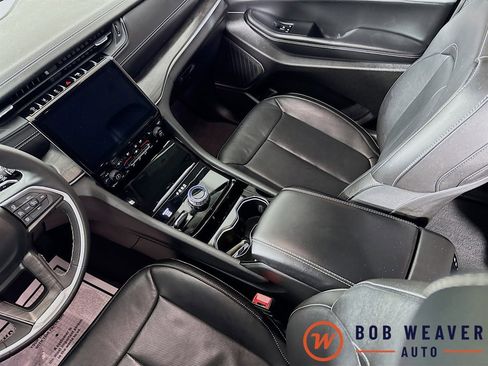 Used 2023 Jeep Grand Cherokee L Limited w/ Luxury Tech Group II image 24