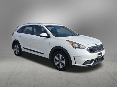 Used 2018 Kia Niro LX image 8