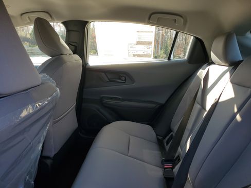 New 2026 Toyota Prius LE image 9