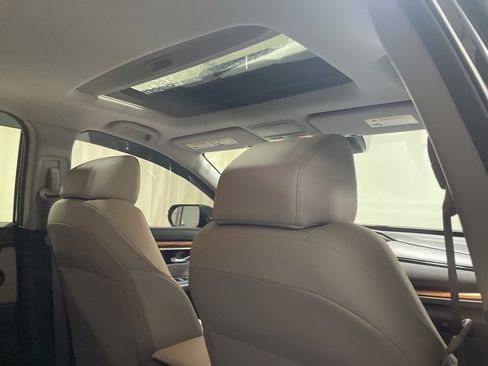 Used 2020 Honda CR-V Touring image 13