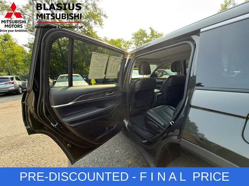 Used 2023 Jeep Grand Cherokee L Limited AWD/4WD image 35