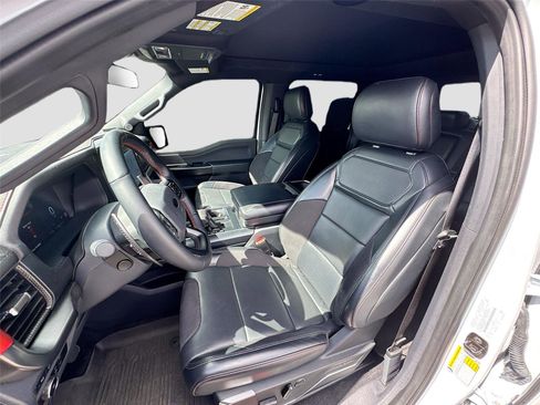 Used 2018 Ford F150 XLT image 10