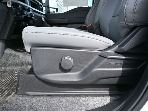 New 2024 Ford F450 XL image 19