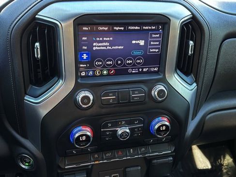 Used 2021 GMC Sierra 1500 Elevation w/ Preferred Package image 29