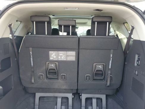 New 2026 Kia Carnival SX image 8