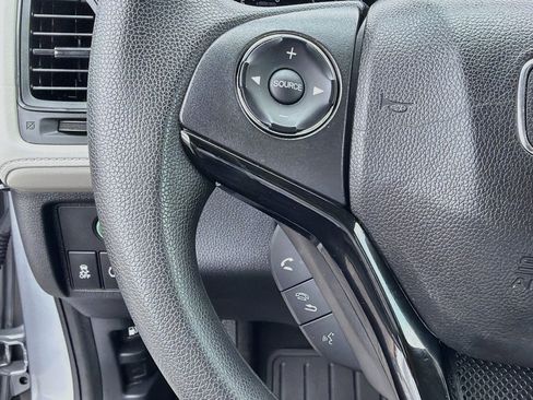 Used 2021 Honda HR-V LX image 33