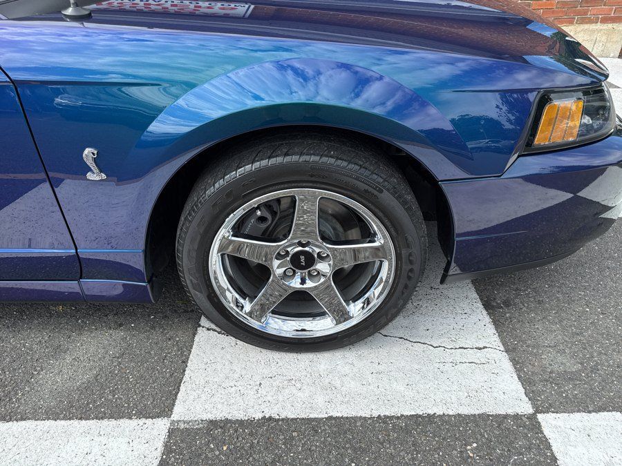 Used 2004 Ford Mustang Cobra RWD image 23