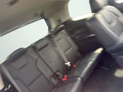 Used 2025 Kia Telluride S AWD/4WD image 31