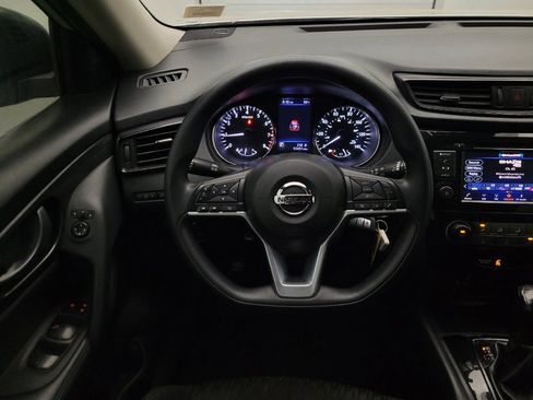 Used 2019 Nissan Rogue S FWD image 22