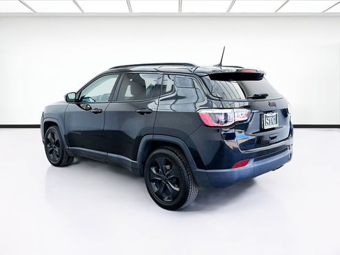 Used 2021 Jeep Compass Latitude FWD image 6