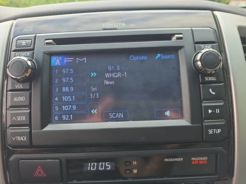 Used 2013 Toyota Tacoma 4x4 Access Cab w/ SR5 Pkg image 22