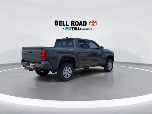 Used 2025 Toyota Tacoma SR5 AWD/4WD image 8