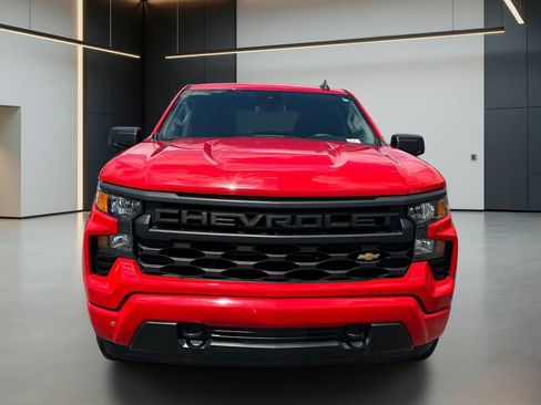 Used 2023 Chevrolet Silverado 1500 Custom AWD/4WD image 9