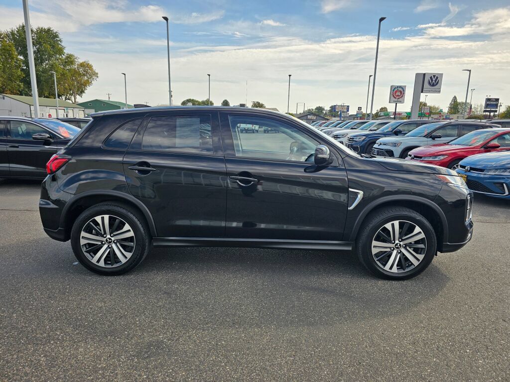 Used 2024 Mitsubishi Outlander Sport SE AWD/4WD image 7