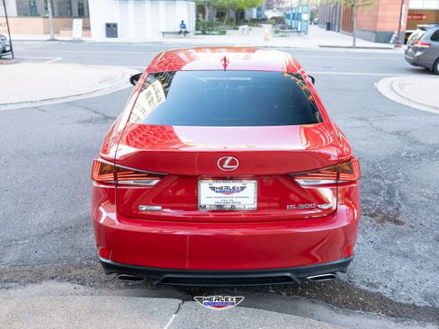 Used 2018 Lexus IS 300 F Sport w/ F Sport Package RWD image 6