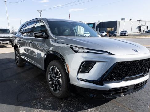 New 2026 Buick Enclave Sport Touring w/ Power Package image 18