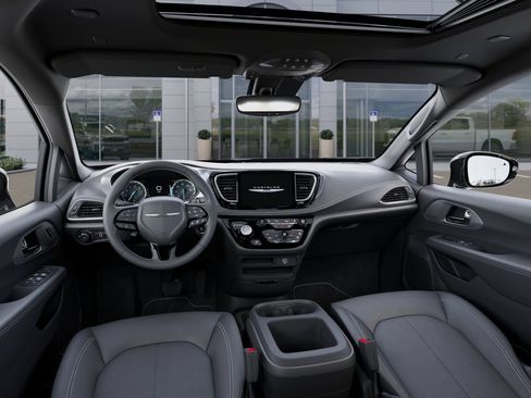 New 2026 Chrysler Pacifica Select w/ S Appearance Package image 17
