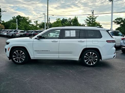 Used 2022 Jeep Grand Cherokee L Overland w/ Luxury Tech Group IV AWD/4WD image 12